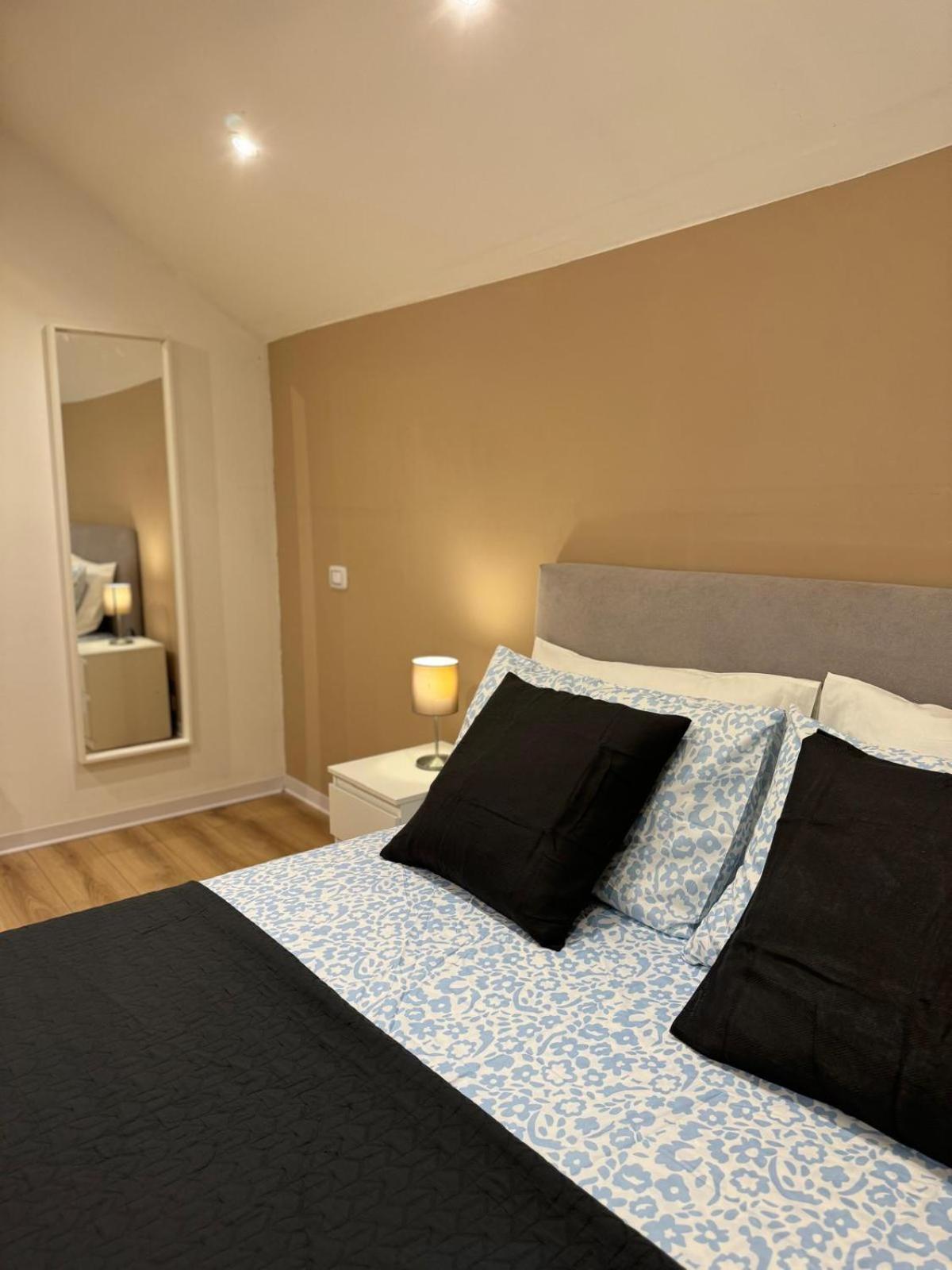 Verdi Apartments Катания Екстериор снимка